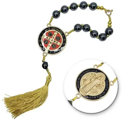 Adorno-de-Carro-com-Medalha-de-Sao-Bento-Protecao-e-Estilo